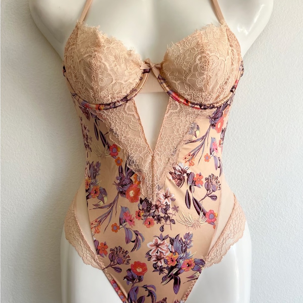 Victoria’s Secret Floral Lace Teddy